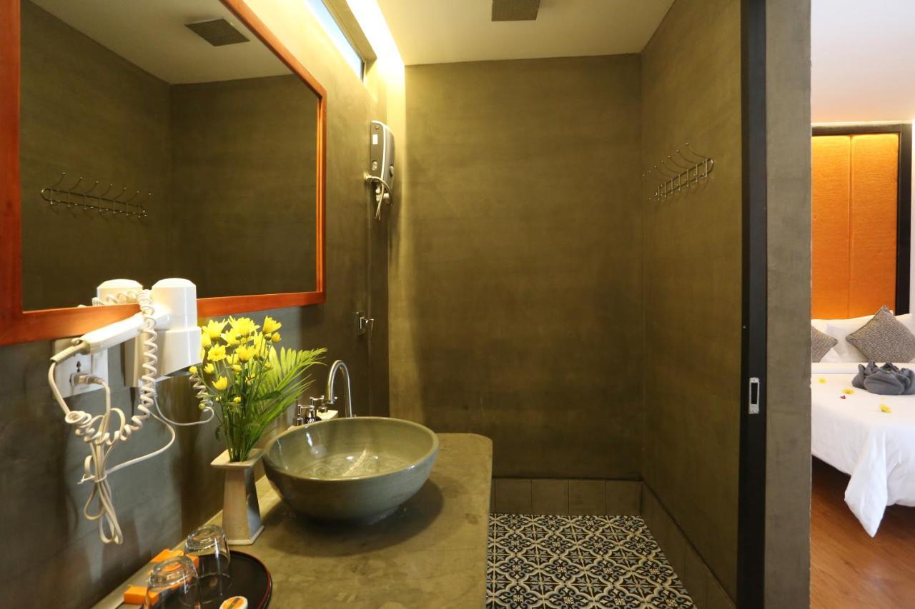 Central Corner Suite Siem Reap Bagian luar foto
