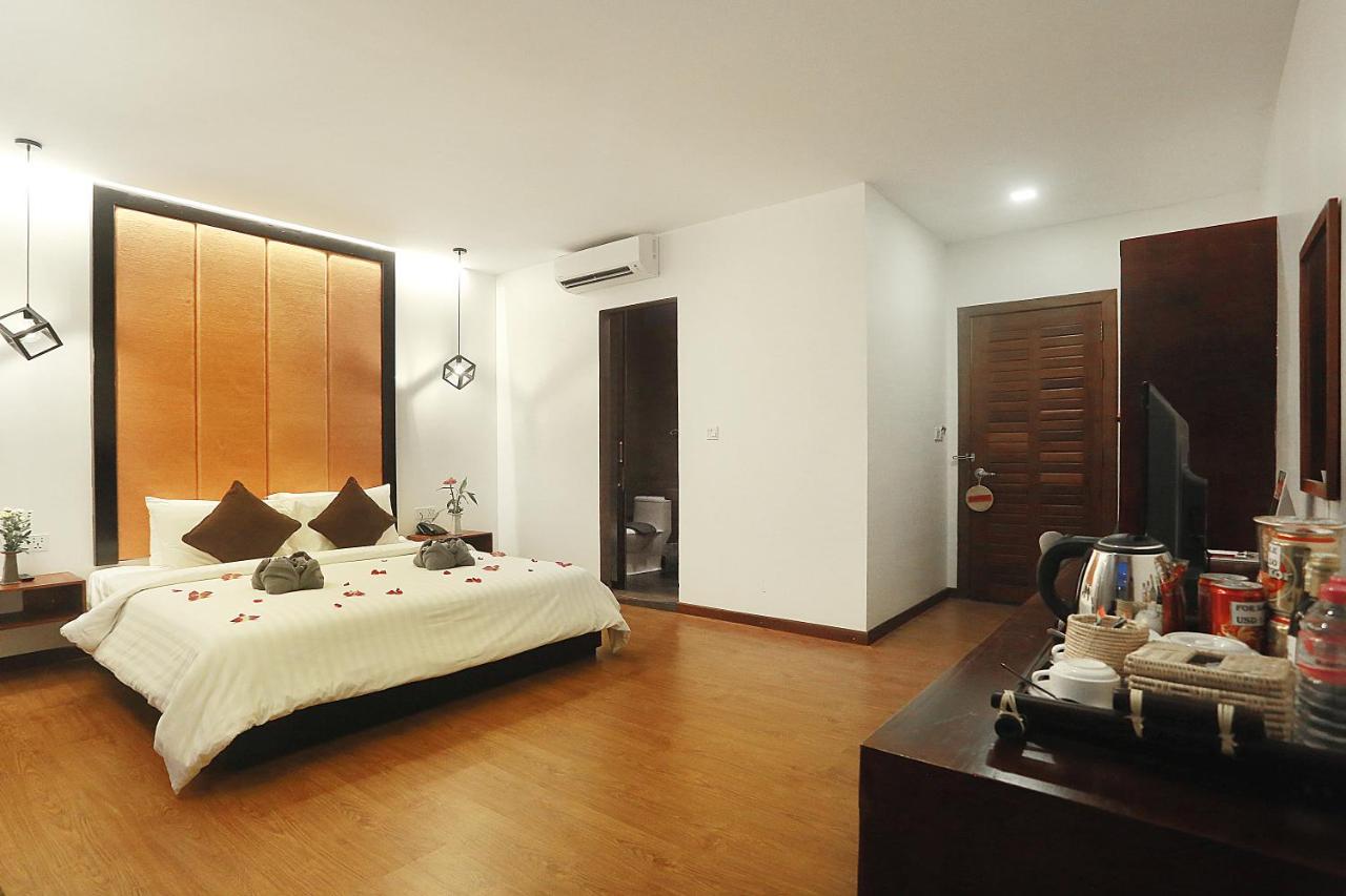 Central Corner Suite Siem Reap Bagian luar foto