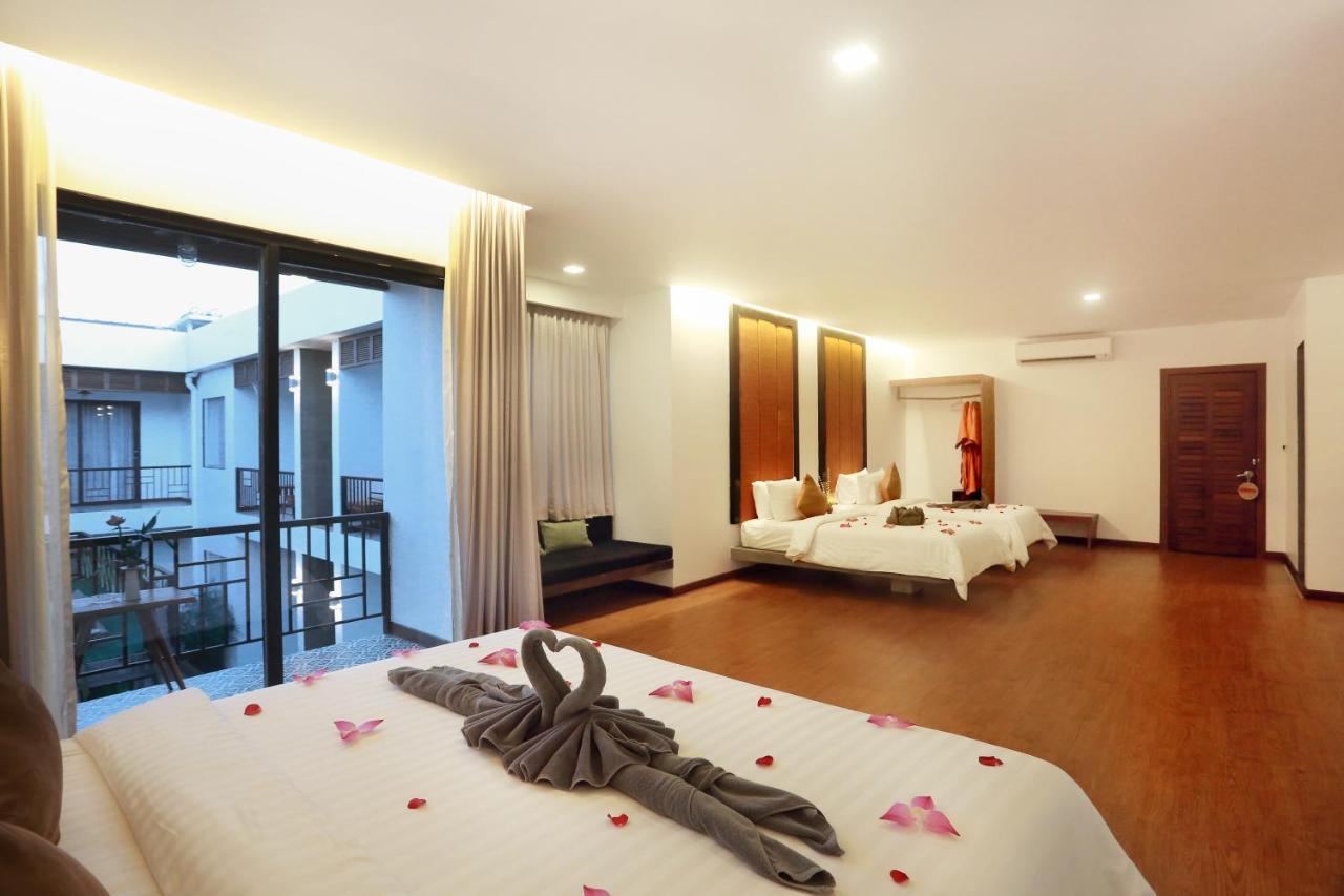 Central Corner Suite Siem Reap Bagian luar foto